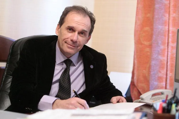 Адвокат Ігор Фомін Адвокат Ігор Фомін