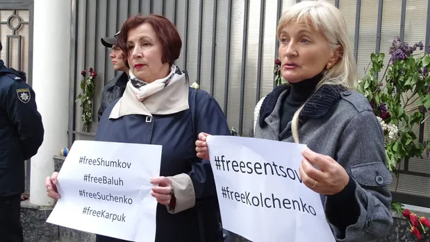 одеса сенцов акція на підтримку сенцова заручник кремля одеса сенцов акція на підтримку сенцова заручник кремля