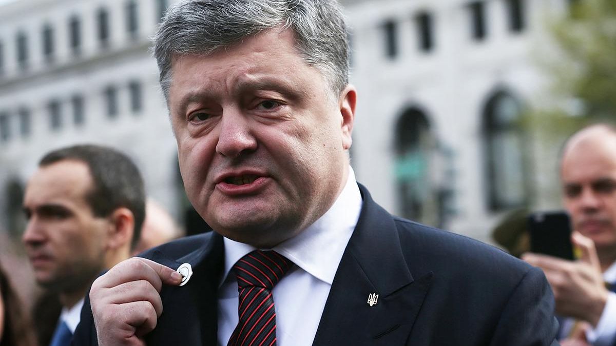 Порошенко побывал на допросе в Генпрокуратуре Порошенко побывал на допросе в Генпрокуратуре