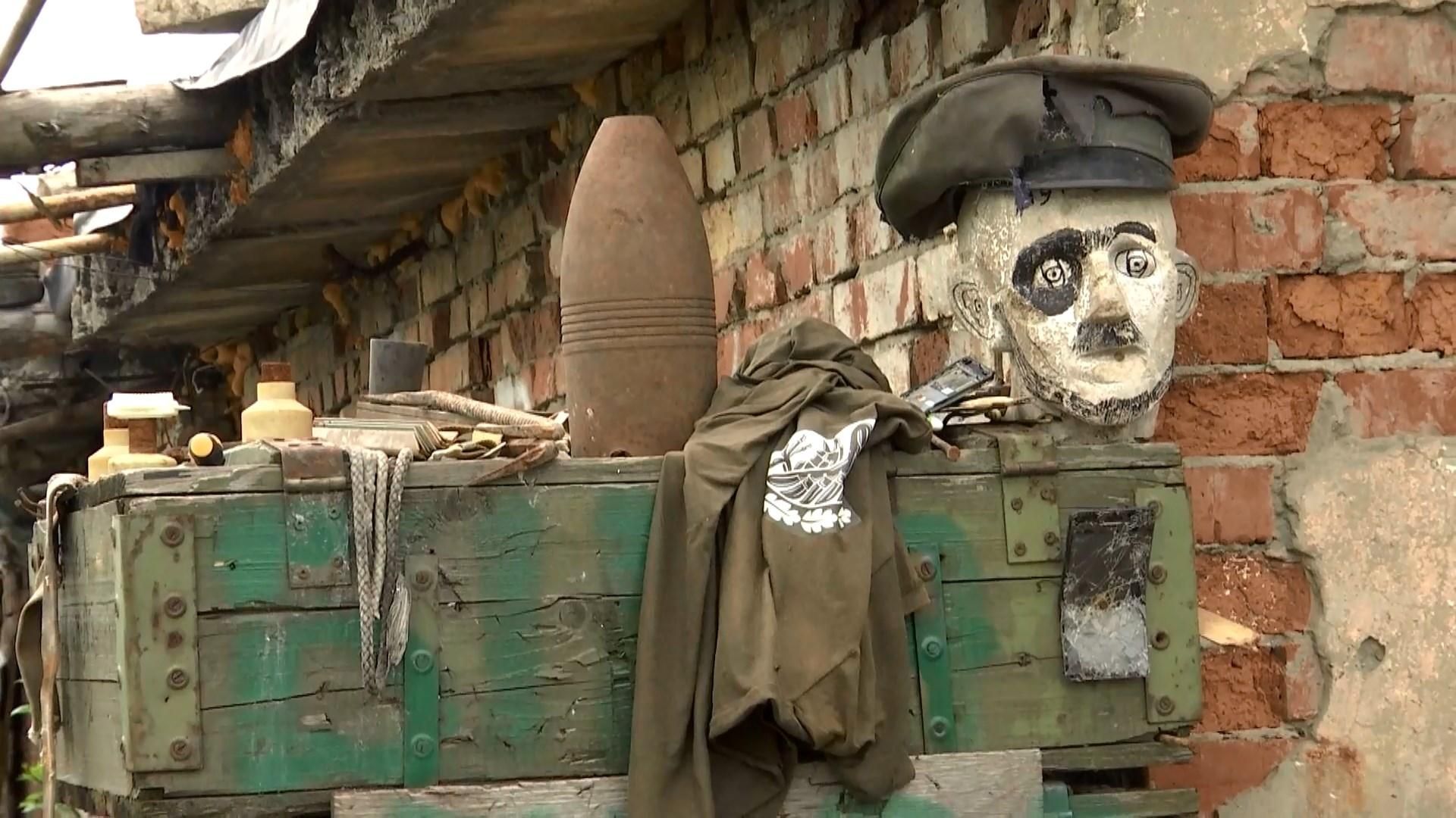 Як проросійські бойовики у Донецьку святкували 9 травня Як проросійські бойовики у Донецьку святкували 9 травня