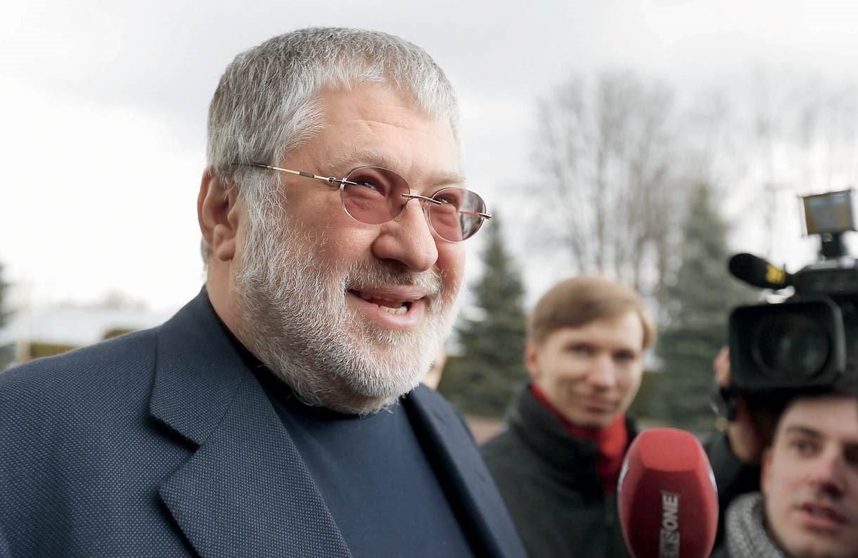 У Зеленского предлагают запретить олигархам владеть медиа У Зеленского предлагают запретить олигархам владеть медиа