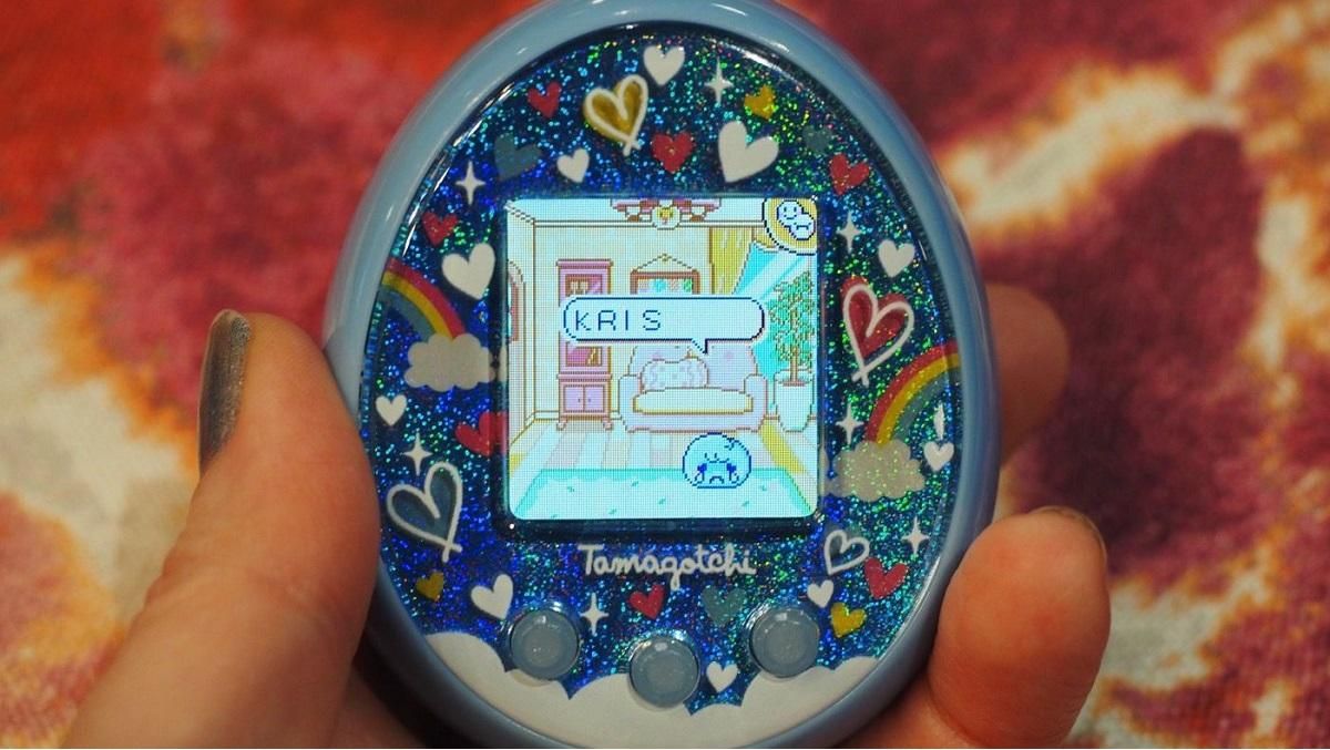 Культова іграшка 90-х Tamagotchi повертається на ринок з новими функціями Культова іграшка 90-х Tamagotchi повертається на ринок з новими функціями