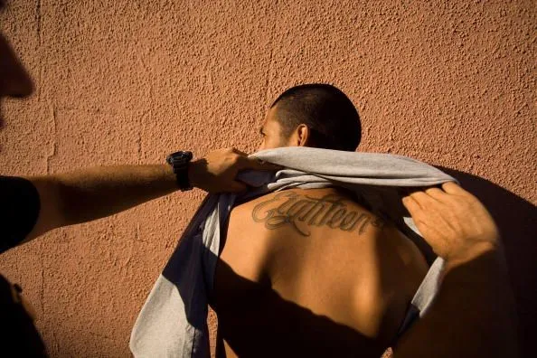 Поліція швидко знаходила членів банди по татуюваннях