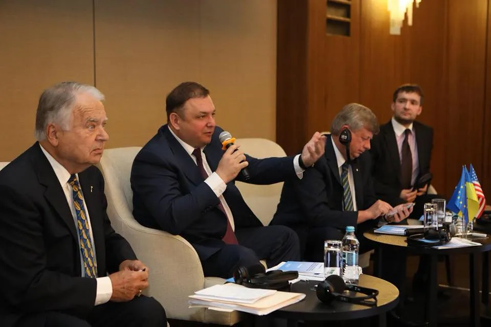 Станіслав Шевчук, екс- голова Конституційного Суду України Станіслав Шевчук, екс- голова Конституційного Суду України