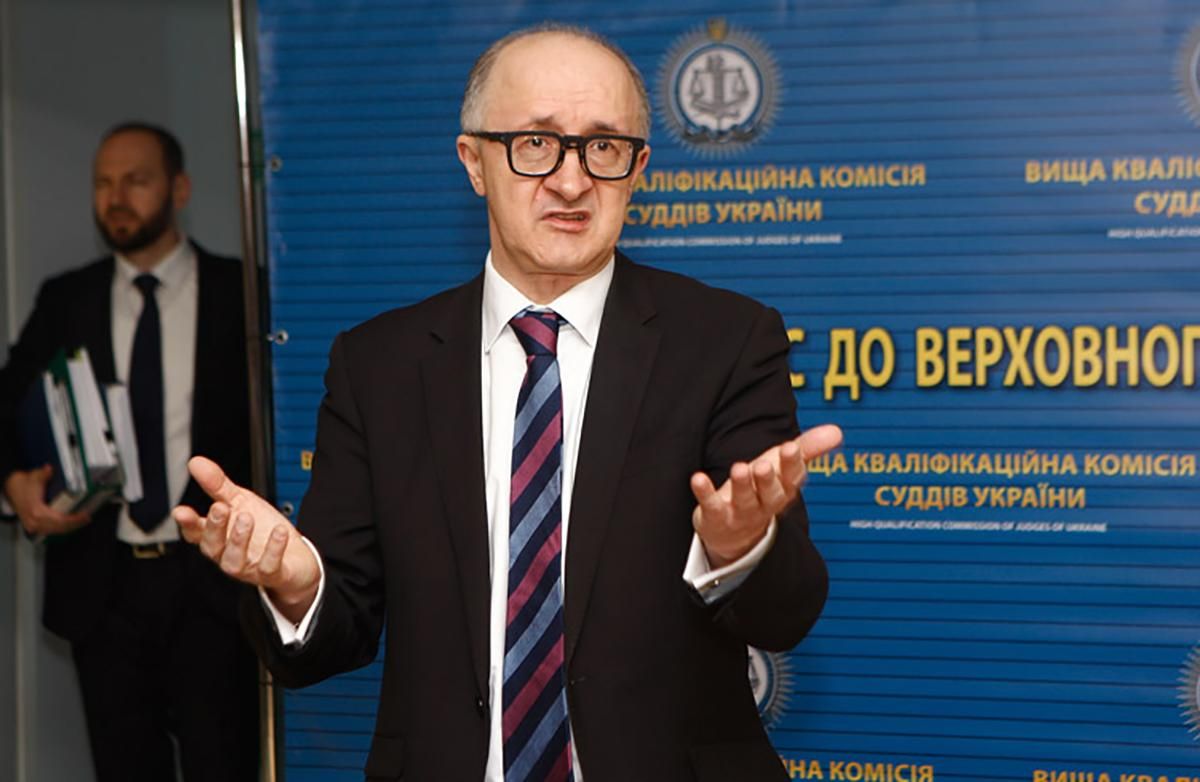 Суд лишил полномочий главу Высшей квалификационной комиссии судей Козьякова