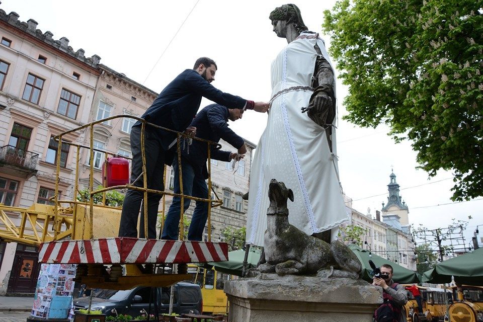День вишиванки 2019: від античних богів до засновників Києва День вишиванки 2019: від античних богів до засновників Києва
