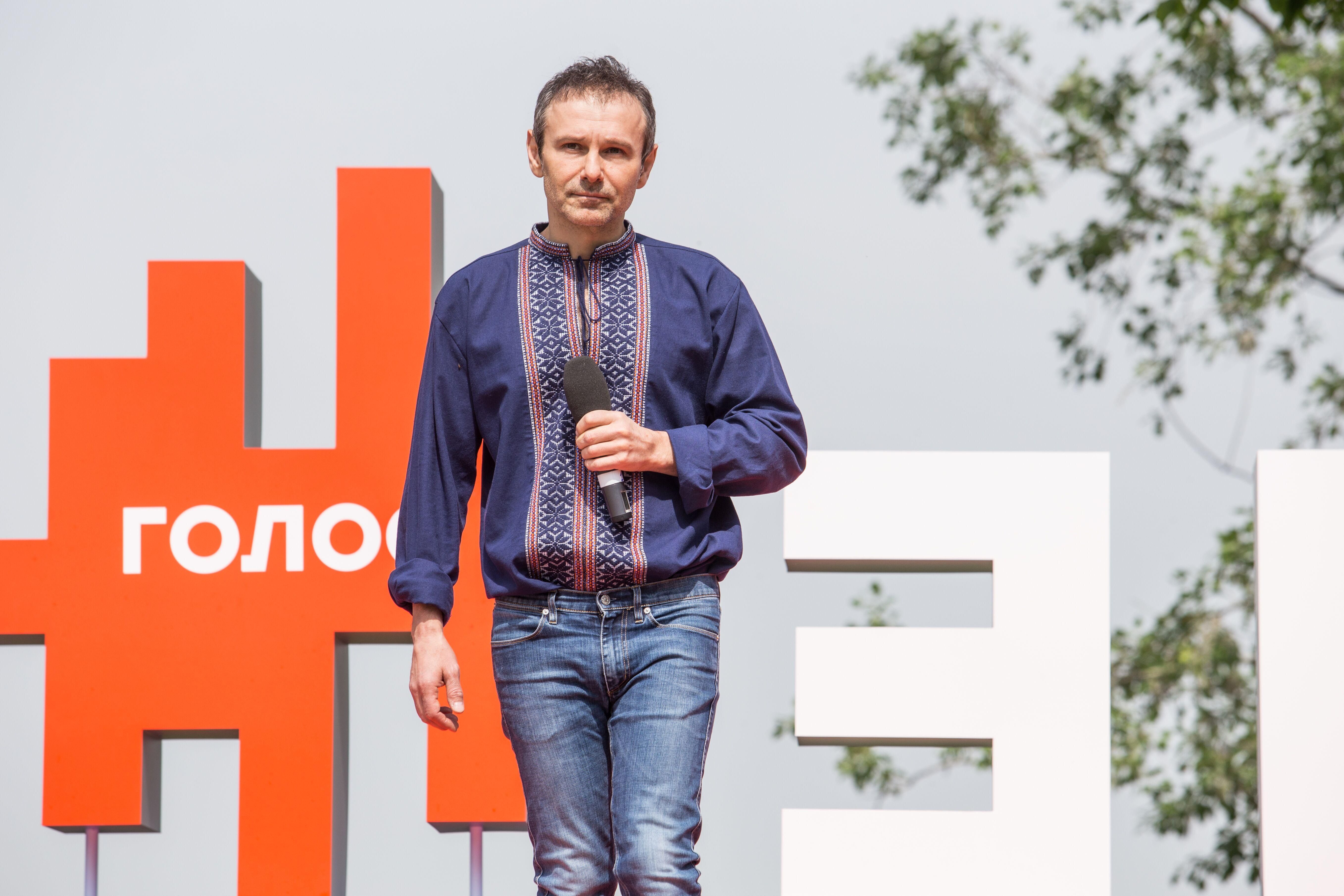 Как вы относитесь к решению Вакарчука баллотироваться в Раду? Как вы относитесь к решению Вакарчука баллотироваться в Раду?