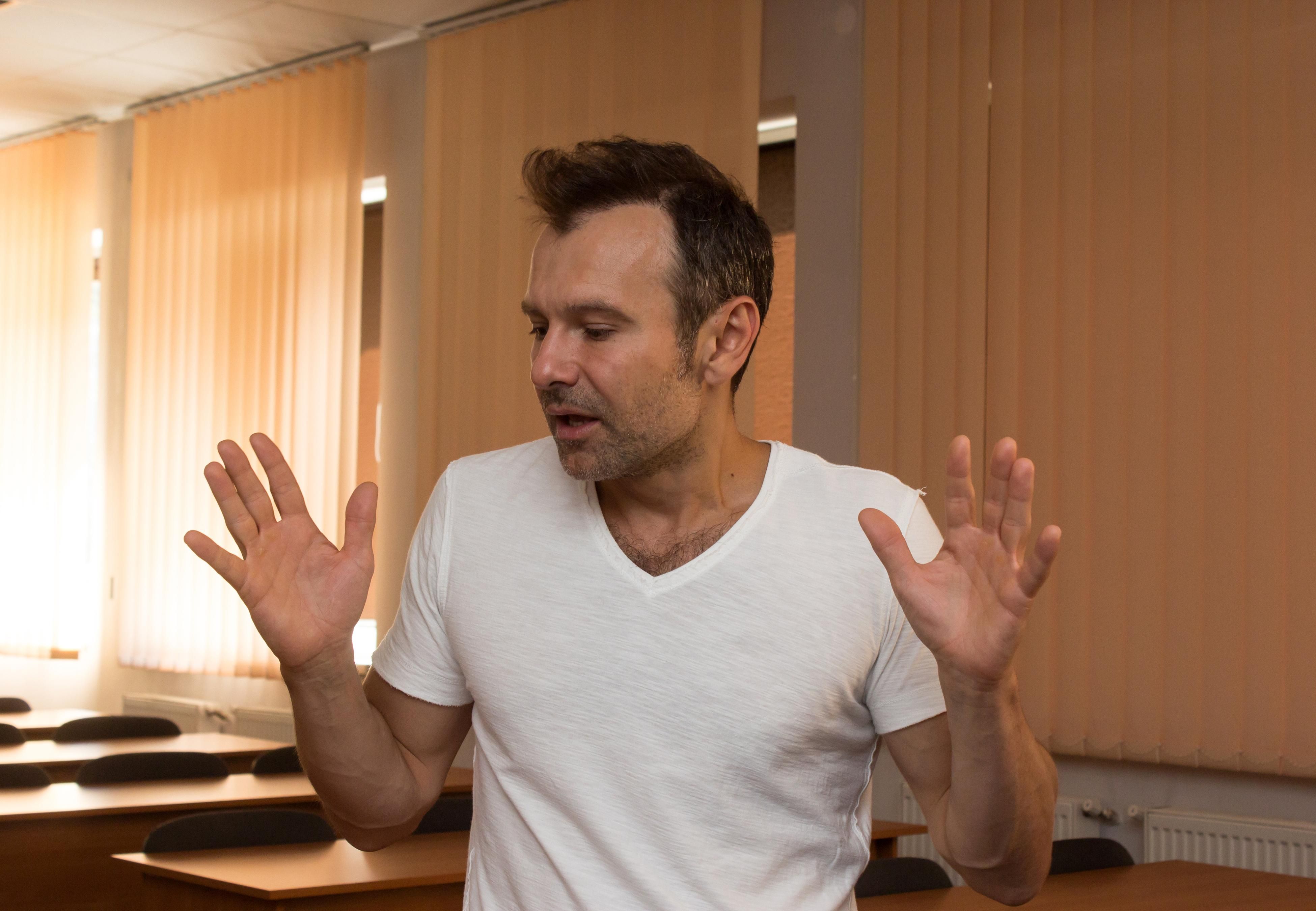 Кто из бизнесменов готов финансировать партию Вакарчука Кто из бизнесменов готов финансировать партию Вакарчука