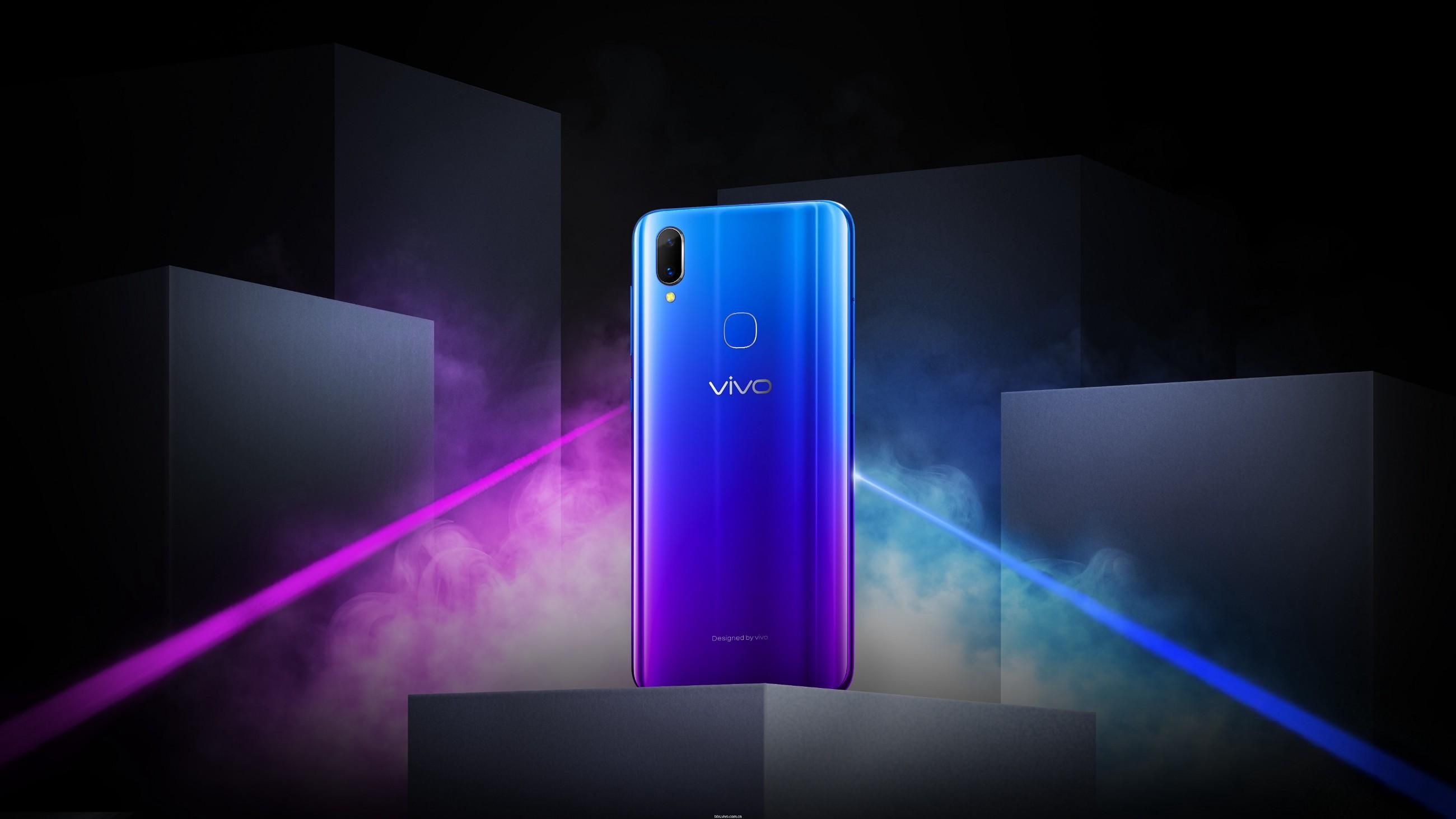 Смартфон с "ушками": Vivo придумала новый способ борьбы с монобровью