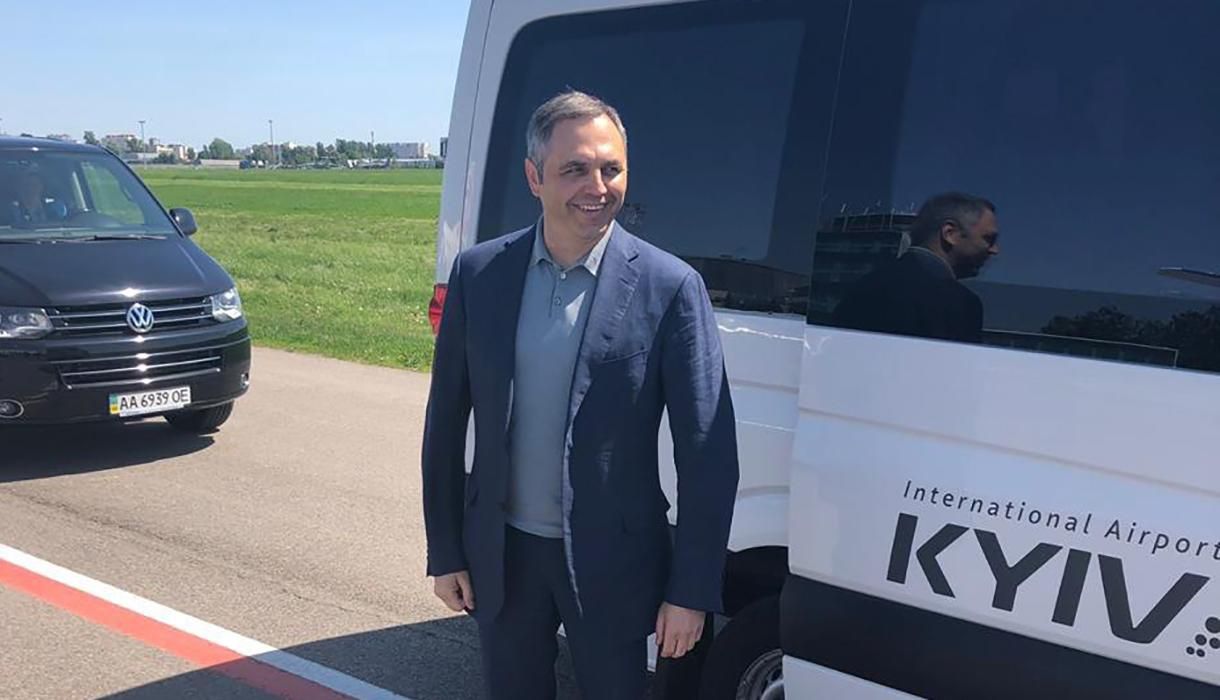 Одіозний Андрій Портнов повернувся до України Одіозний Андрій Портнов повернувся до України