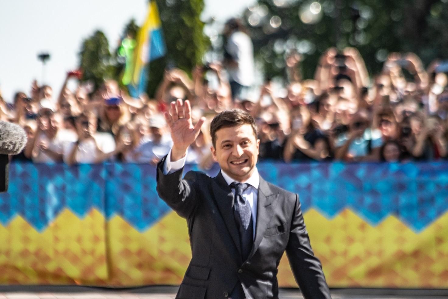 Зеленский распускает Верховную Раду – что будет дальше: объяснение эксперта Зеленский распускает Верховную Раду – что будет дальше: объяснение эксперта