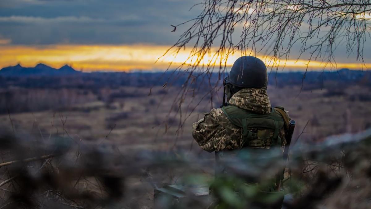 Окупанти поранили трьох українських військових на Донбасі