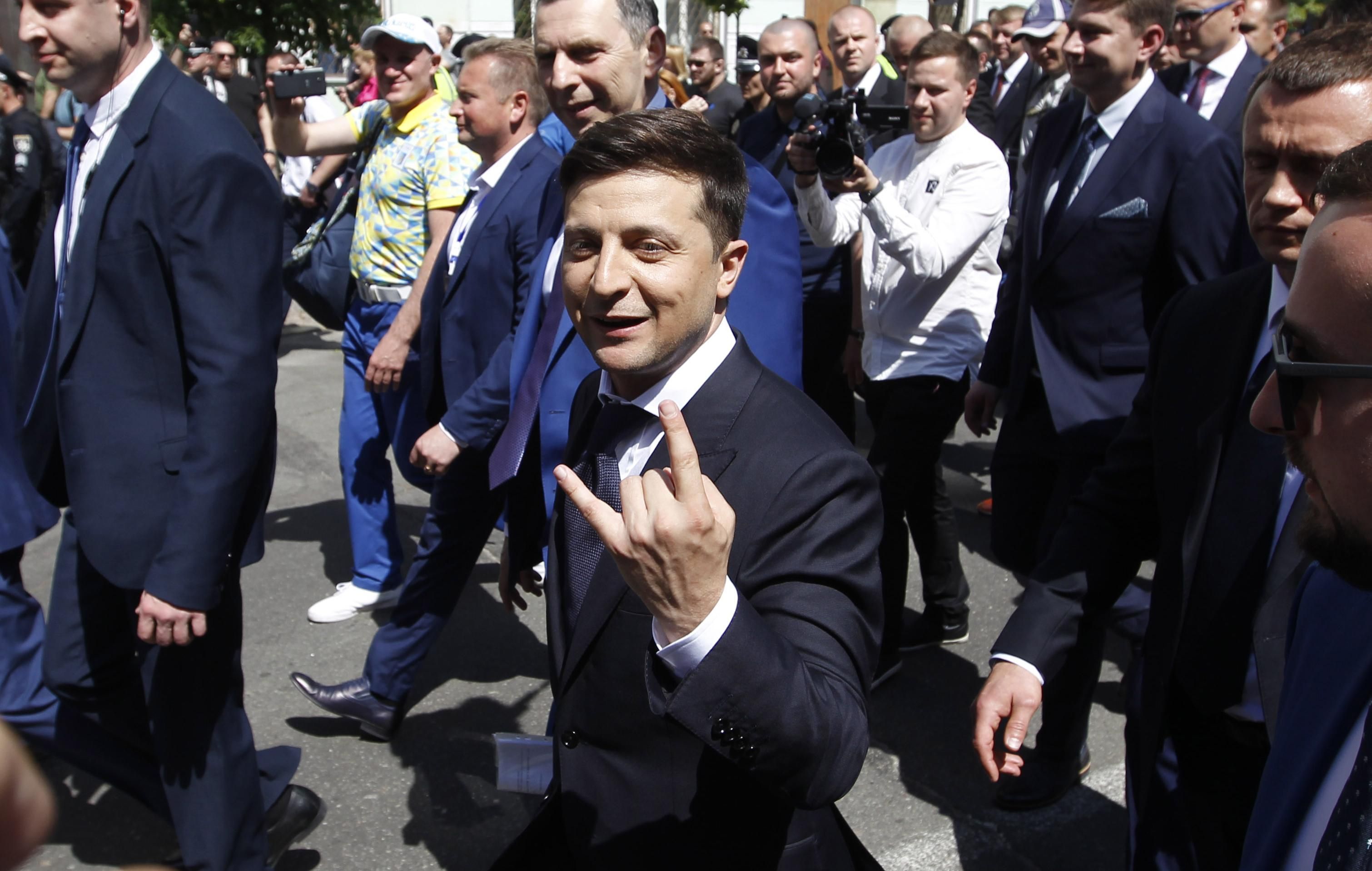 Влог Зеленського - президент України запустив влог на YouTube (Ютуб) Влог Зеленського - президент України запустив влог на YouTube (Ютуб)