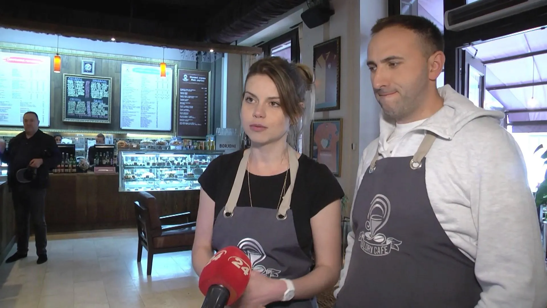 Львівські радіоведучі приміряли на собі роль офіціантів