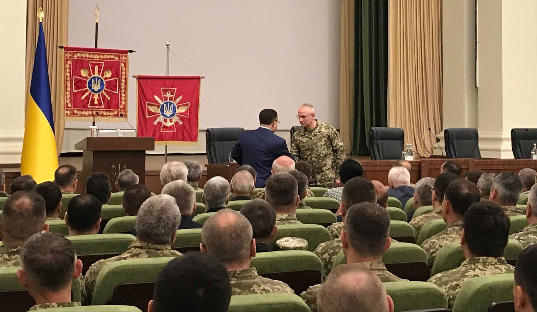 Полторак официально представил Хомчака: какие задания получил новый командующий Генштаба Полторак официально представил Хомчака: какие задания получил новый командующий Генштаба