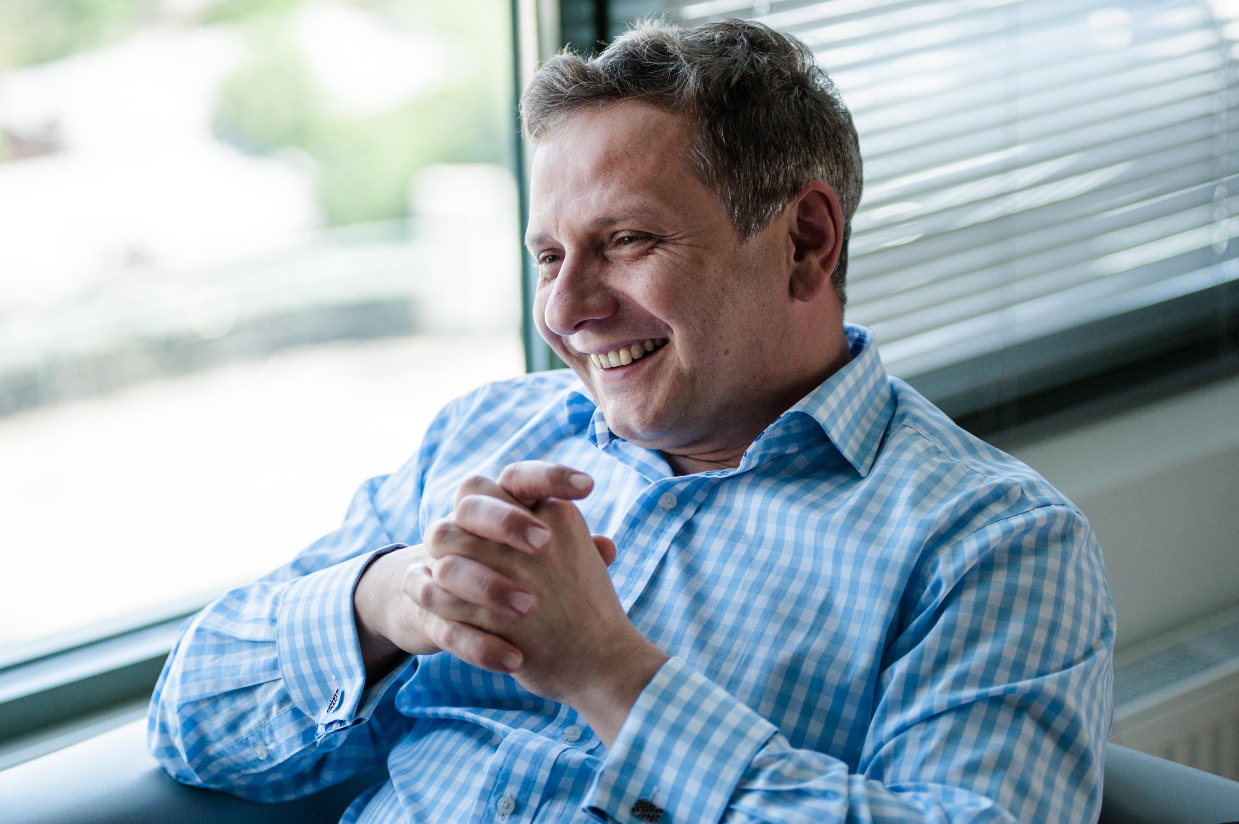 Следить за властью и не паниковать, – советы украинцам от экономического советника Зеленского Следить за властью и не паниковать, – советы украинцам от экономического советника Зеленского