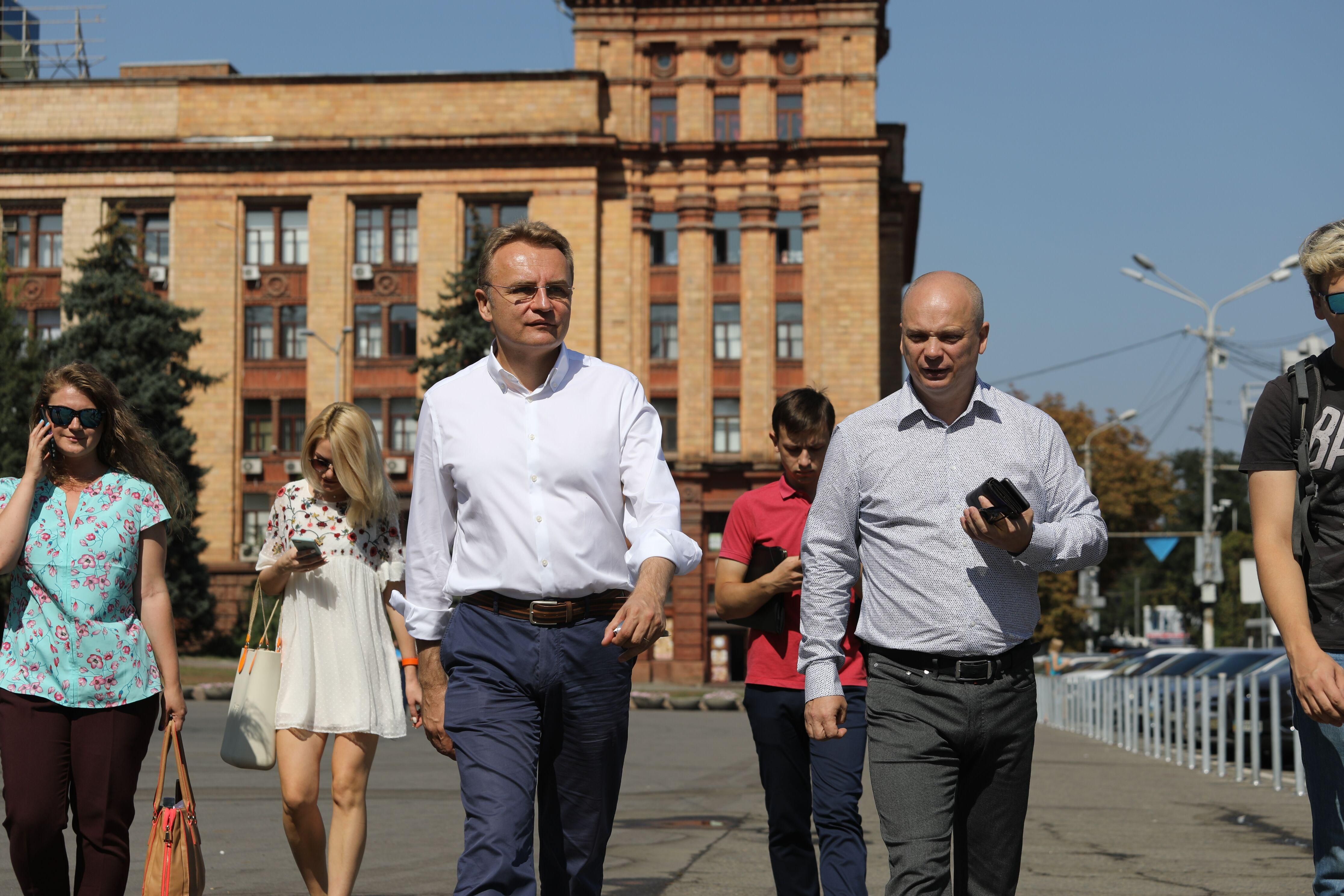 Не выборы: Садовый объяснил, чем должен заниматься президент и его администрация Не выборы: Садовый объяснил, чем должен заниматься президент и его администрация