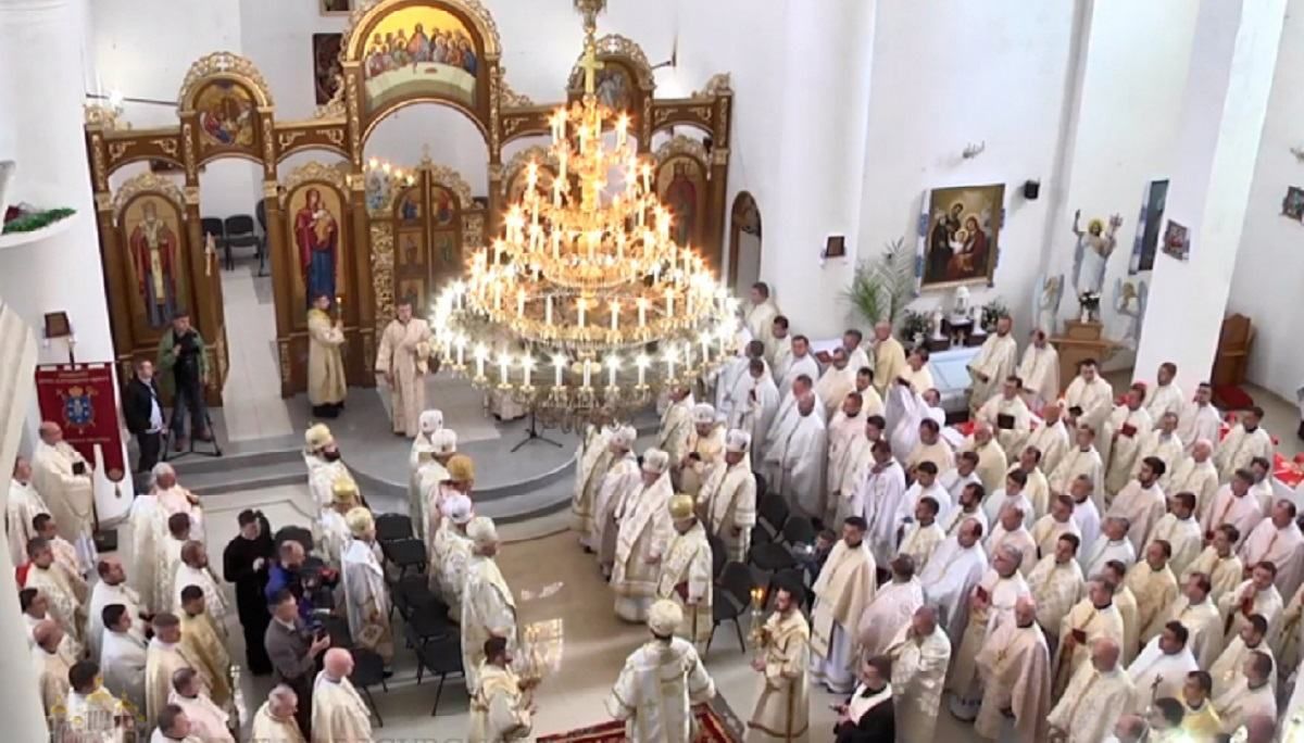 Сотни священников съехались на Прощу Емельяна Ковча в Перемышляны - 24 мая 2019 - Телеканал новостей 24