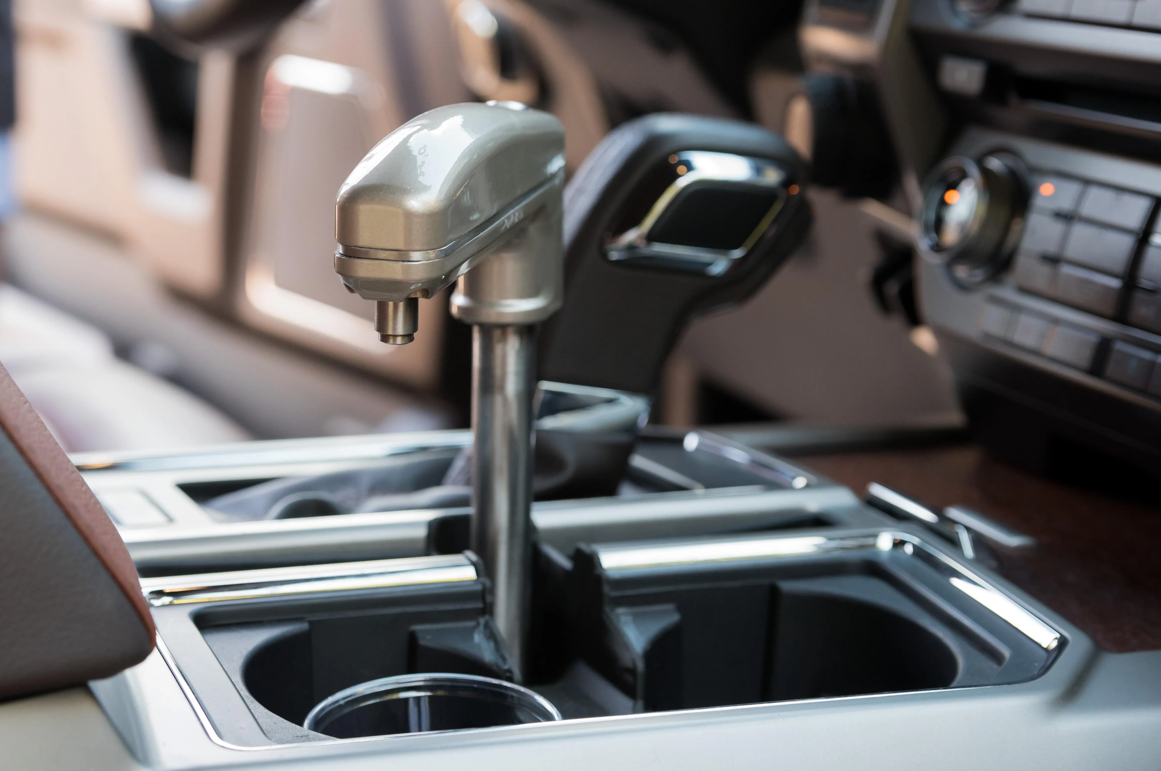 авто з краном з водою авто з краном з водою