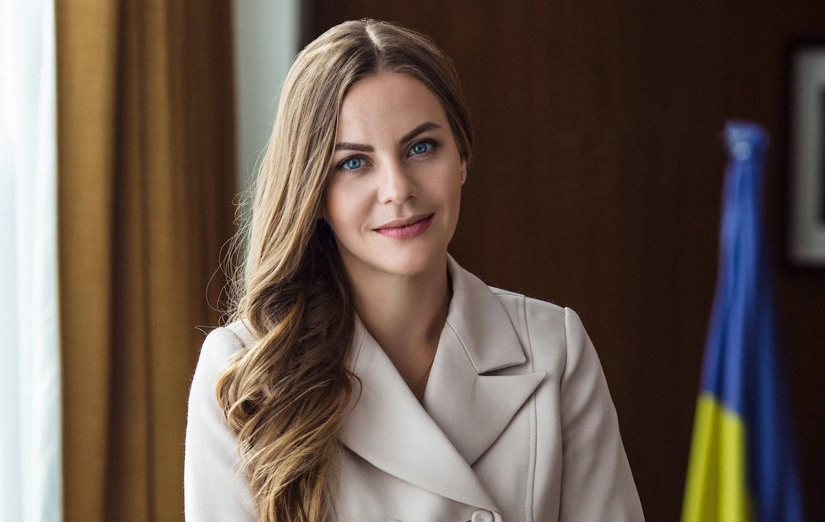 У Зеленського хочуть мирних угод з РФ: Сотник назвала ризики У Зеленського хочуть мирних угод з РФ: Сотник назвала ризики