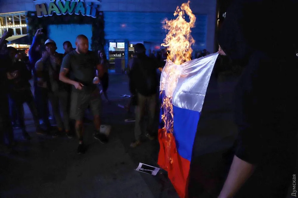 спалили прапор Росії Одеса Темнікова концерт протест