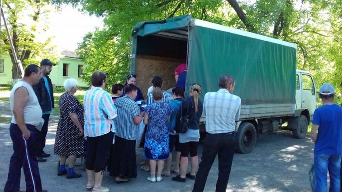 Цукор за голос: на Луганщині та Вінниччині масово підкуповують виборців – фото