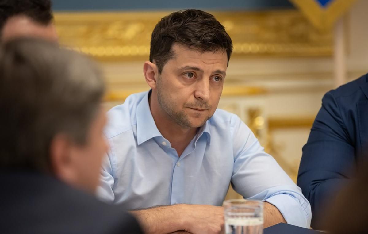 Критики не боюся, – Зеленський про пікет проти себе і затримання активістів у Рівному Критики не боюся, – Зеленський про пікет проти себе і затримання активістів у Рівному