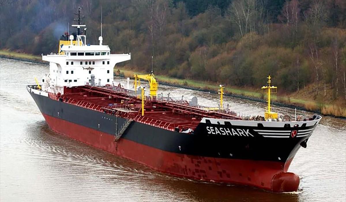 Арешт танкера Sea Shark в Єгипті: частина українців повертається додому Арешт танкера Sea Shark в Єгипті: частина українців повертається додому