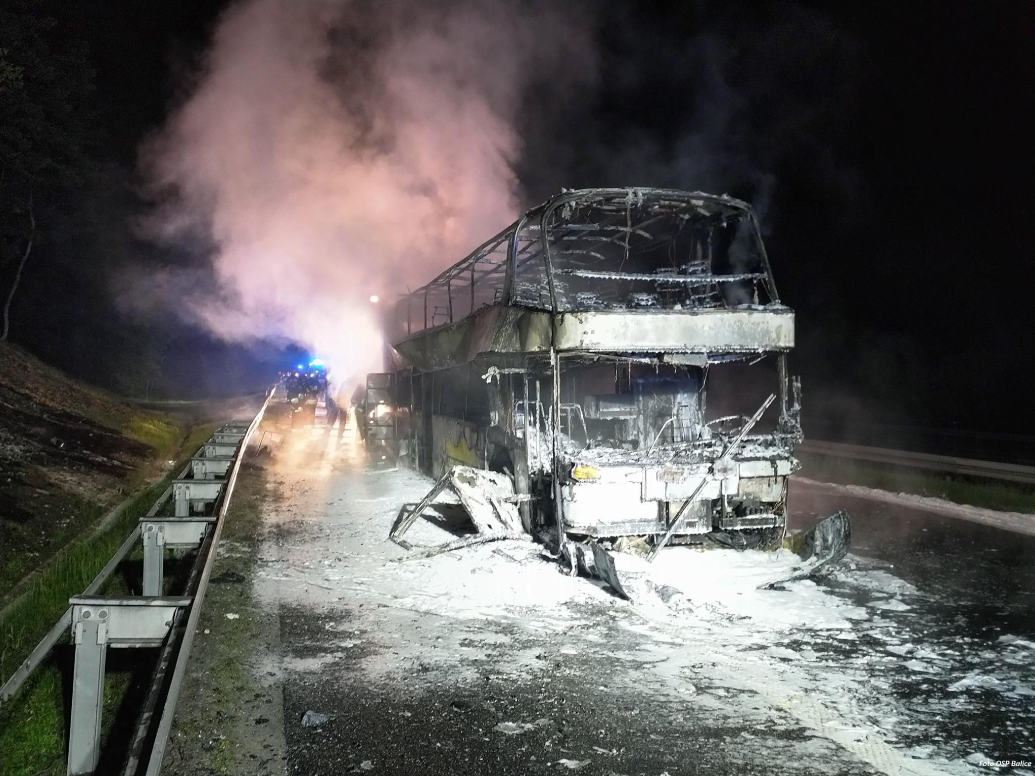 У Польщі вщент згорів автобус: у ньому їхали українці