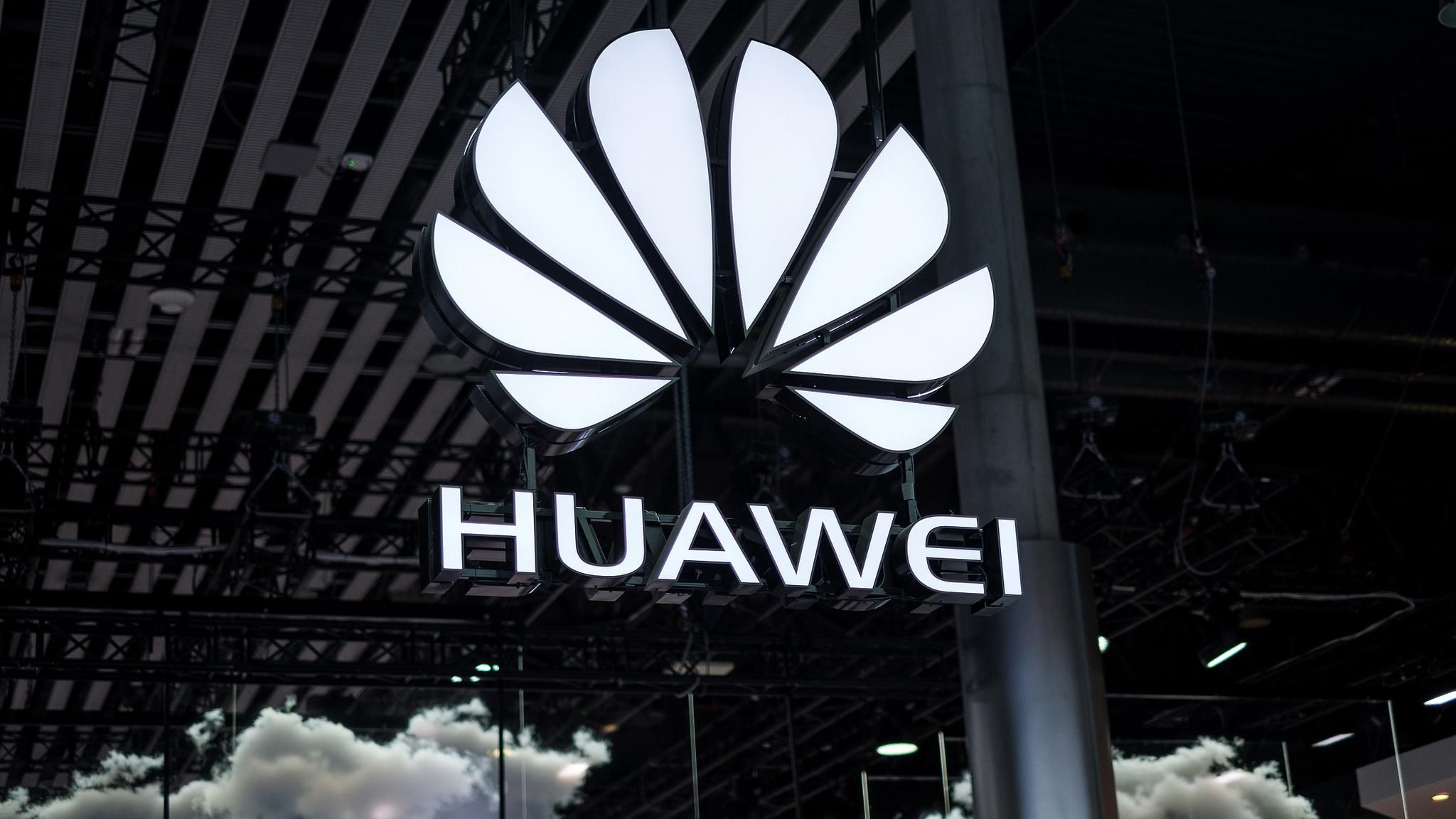 Лід тане: Huawei  знову стала партнером  SD та Wi-Fi 