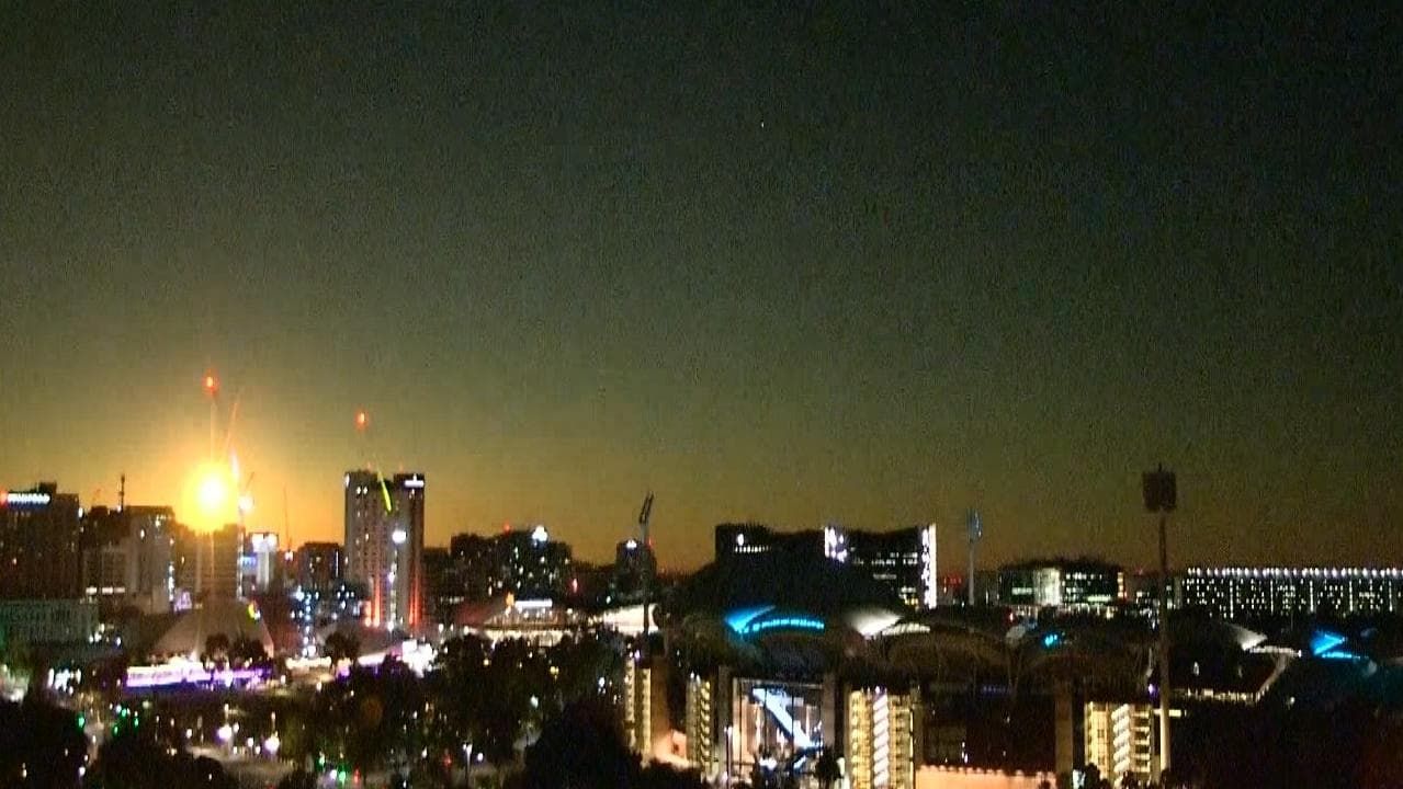 Над Австралією пролетіли одразу 2 великих метеорити: відео Над Австралією пролетіли одразу 2 великих метеорити: відео