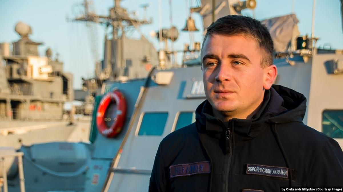 "Переконує, що скоро побачимось": що пише полонений український моряк Небилиця