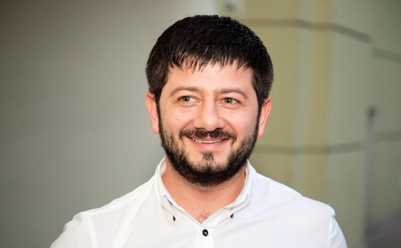 Известный российский комик Михаил Галустян загремел в базу "Миротворца" Известный российский комик Михаил Галустян загремел в базу "Миротворца"