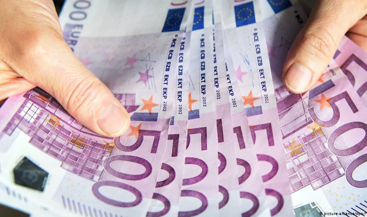 Євросоюз може виділити Україні 500 мільйонів євро, проте є низка умов Євросоюз може виділити Україні 500 мільйонів євро, проте є низка умов