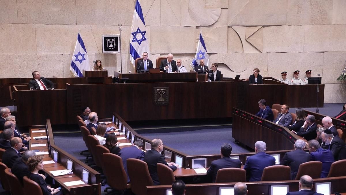 Парламент Ізраїлю вперше в історії оголосив про саморозпуск та повторне проведення виборів Парламент Ізраїлю вперше в історії оголосив про саморозпуск та повторне проведення виборів