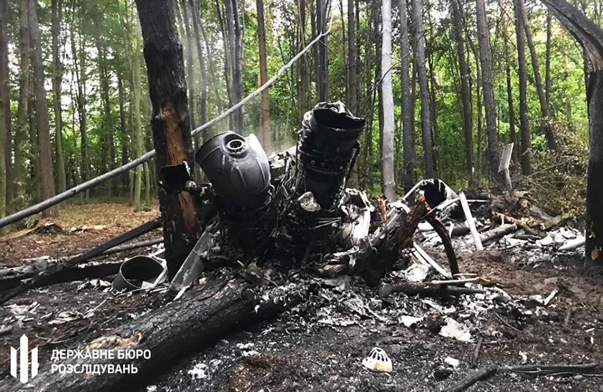 Катастрофа вертольота Мі-8 Рівненська область фото з місця аварії