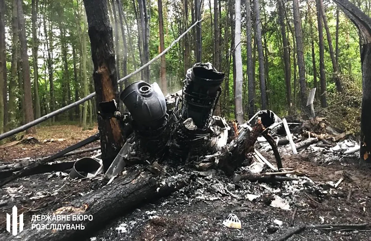 Катастрофа вертольота Мі-8 Рівненська область фото з місця аварії Катастрофа вертольота Мі-8 Рівненська область фото з місця аварії