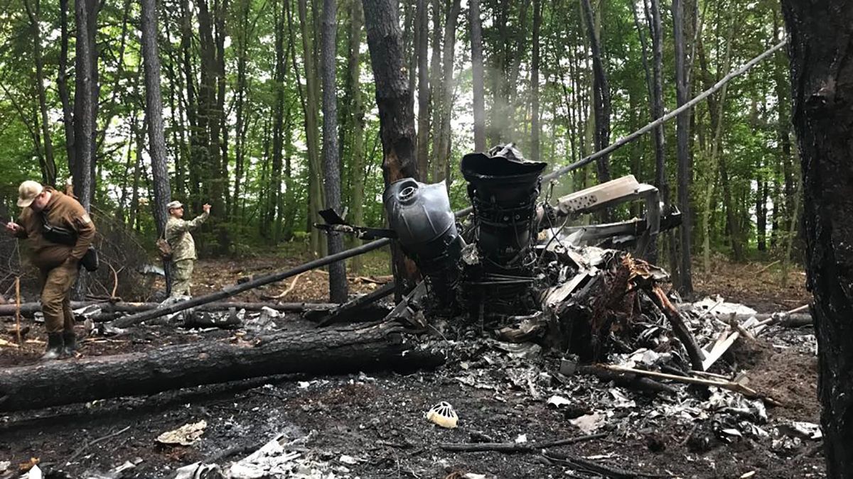 Почему упал вертолет Ми-8 на Ровненщине: известна основная версия Почему упал вертолет Ми-8 на Ровненщине: известна основная версия