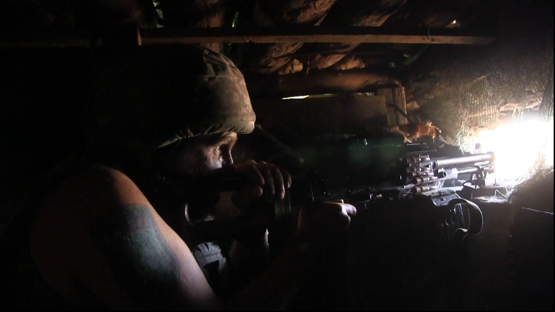 Українські позиції обстрілюють ворожі диверсанти: репортаж з передової Українські позиції обстрілюють ворожі диверсанти: репортаж з передової