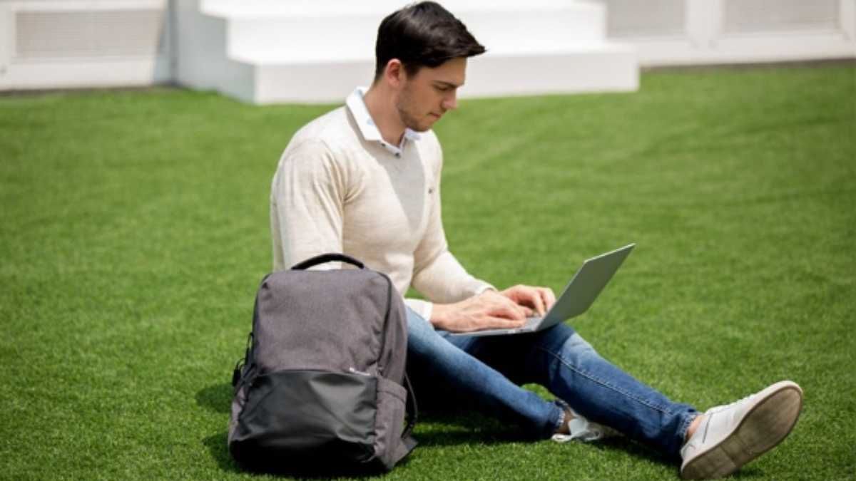 Xiaomi выпустила рюкзак с защитой от воды за 15 долларов Xiaomi выпустила рюкзак с защитой от воды за 15 долларов