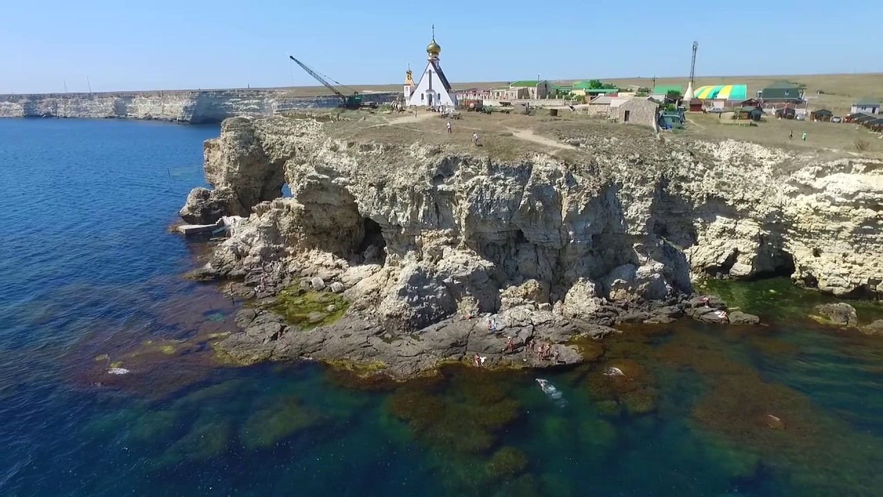Окупанти в Криму відкрили курорт з "хорошими" умовами