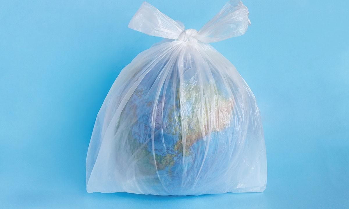 Мир страдает от пластика: каких последствий ожидать и как бороться