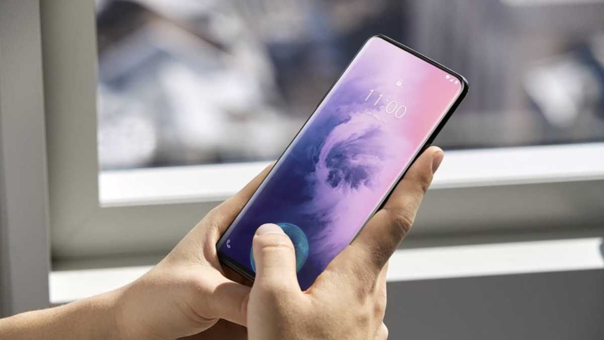 Такого мы еще не видели: Xiaomi и Oppo показали смартфоны с подэкранной камерой Такого мы еще не видели: Xiaomi и Oppo показали смартфоны с подэкранной камерой