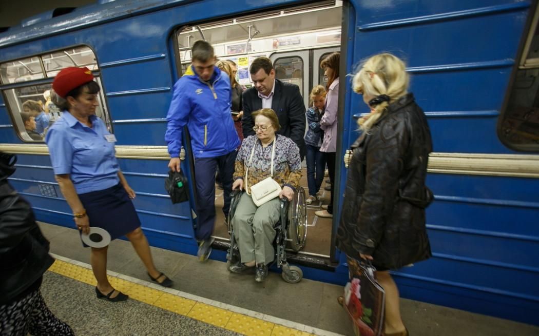 З ліфтами та підйомниками: станції метро в Україні будуть облаштовувати по-новому З ліфтами та підйомниками: станції метро в Україні будуть облаштовувати по-новому
