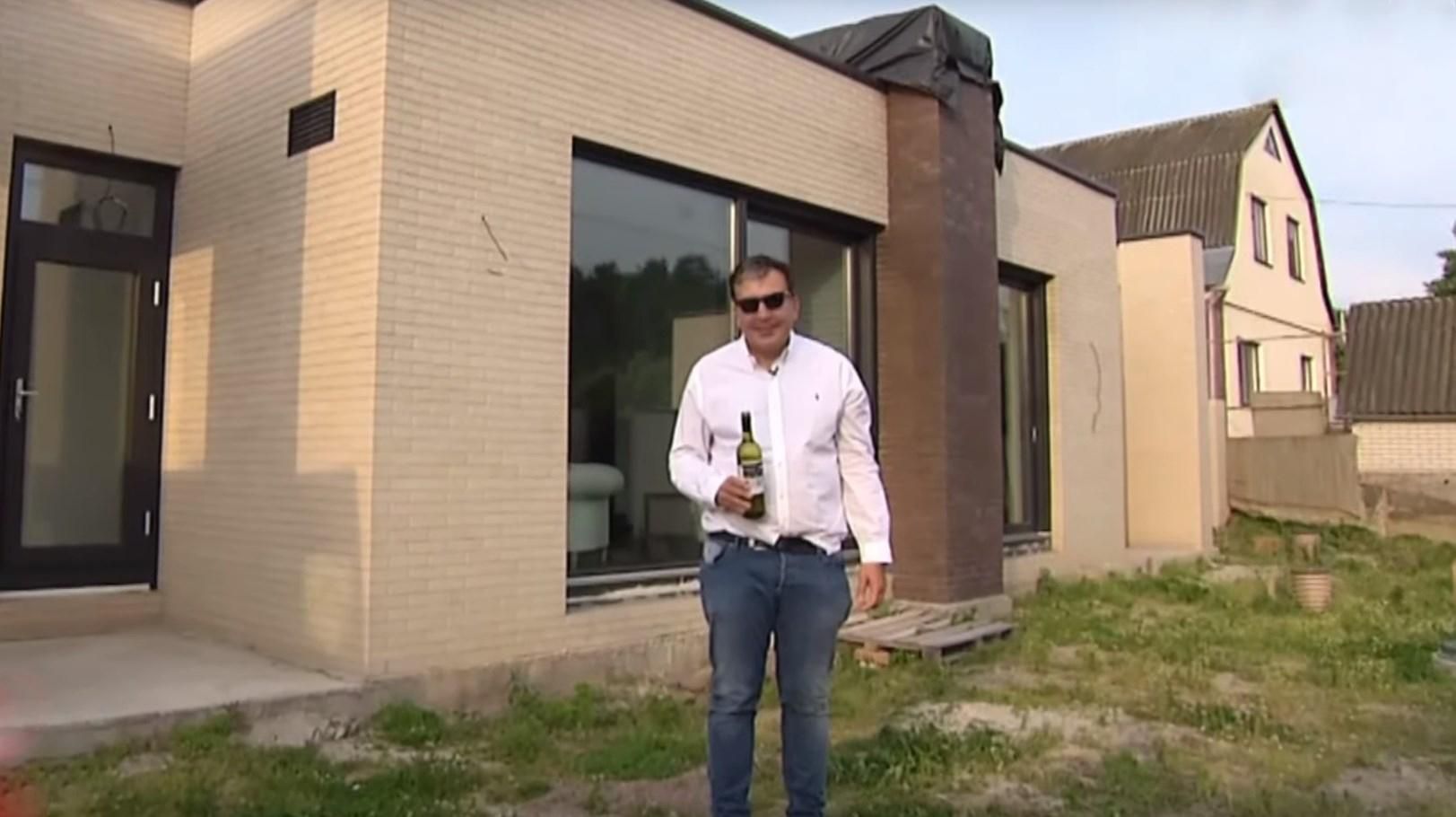 Саакашвили показал свой элитный особняк под Киевом: захватывающие фото Саакашвили показал свой элитный особняк под Киевом: захватывающие фото