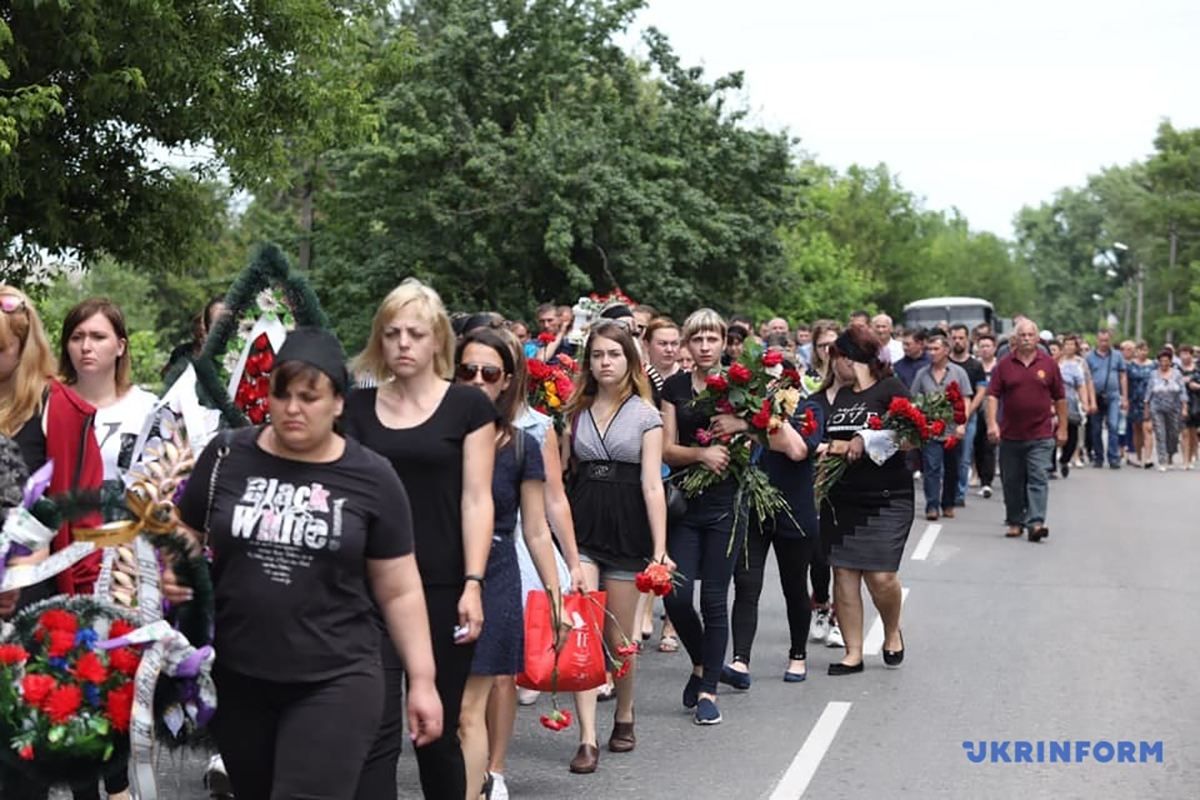 Похорон Кирила Тлявова - фото з похорону хлопчика 5 червня 2019
