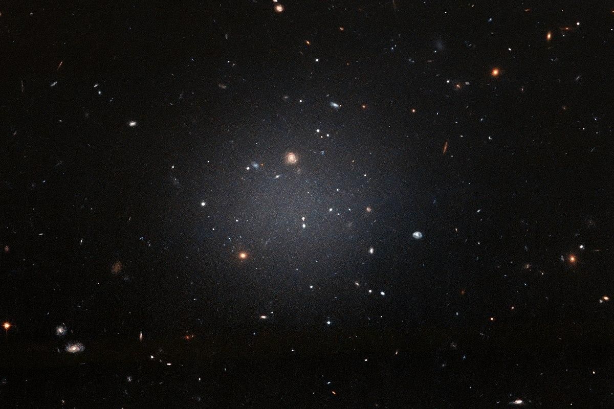 Вчені розгадали таємницю галактики, в якій практично відсутня темна матерія