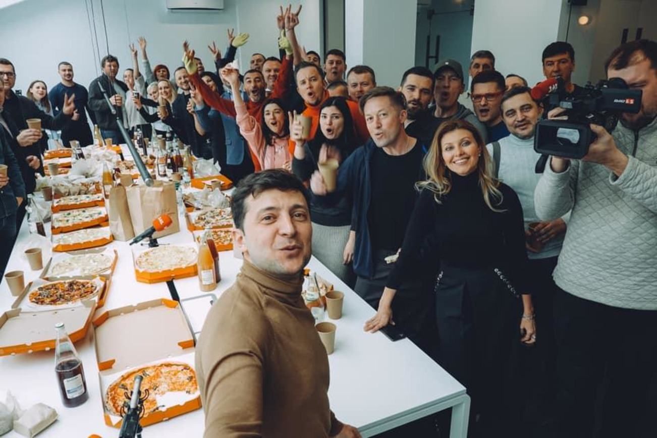 Как в партии "Слуга народа" готовятся к выборам Как в партии "Слуга народа" готовятся к выборам