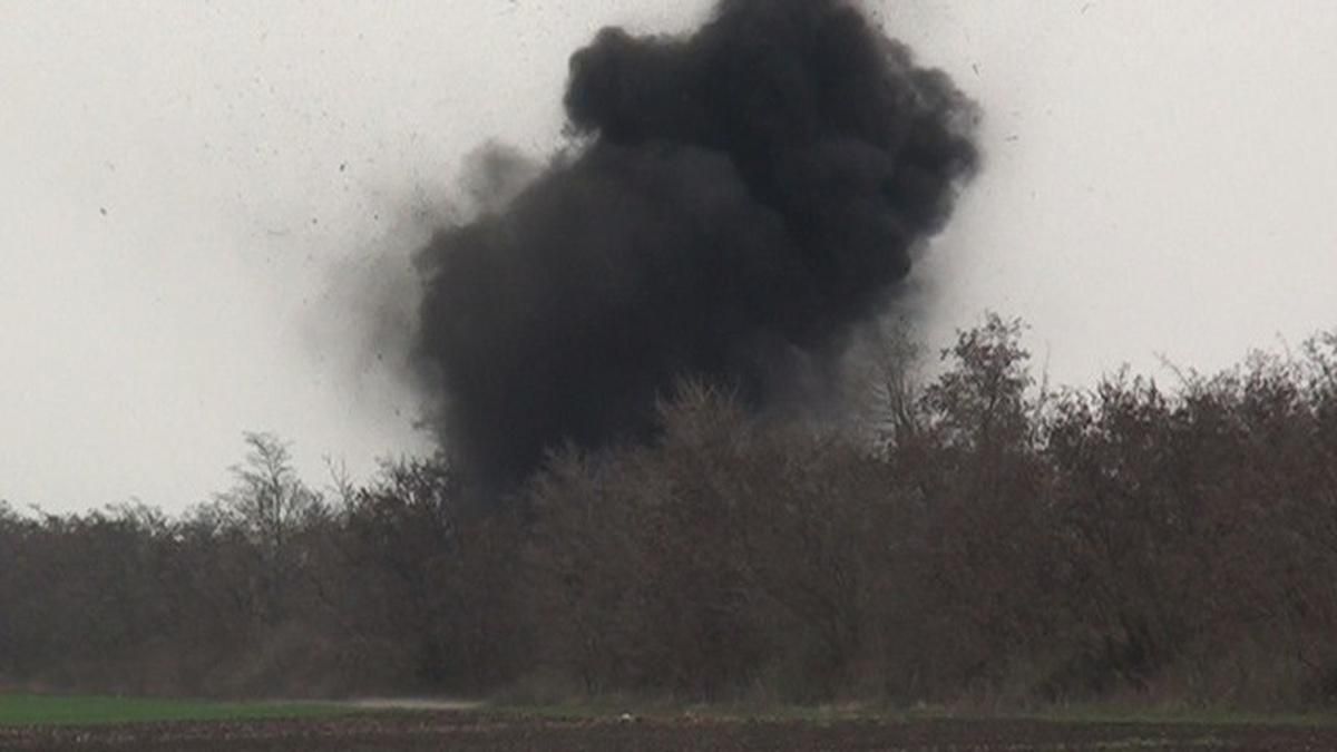 Пророссийские боевики на Донбассе подорвались на собственной ракете: видео Пророссийские боевики на Донбассе подорвались на собственной ракете: видео