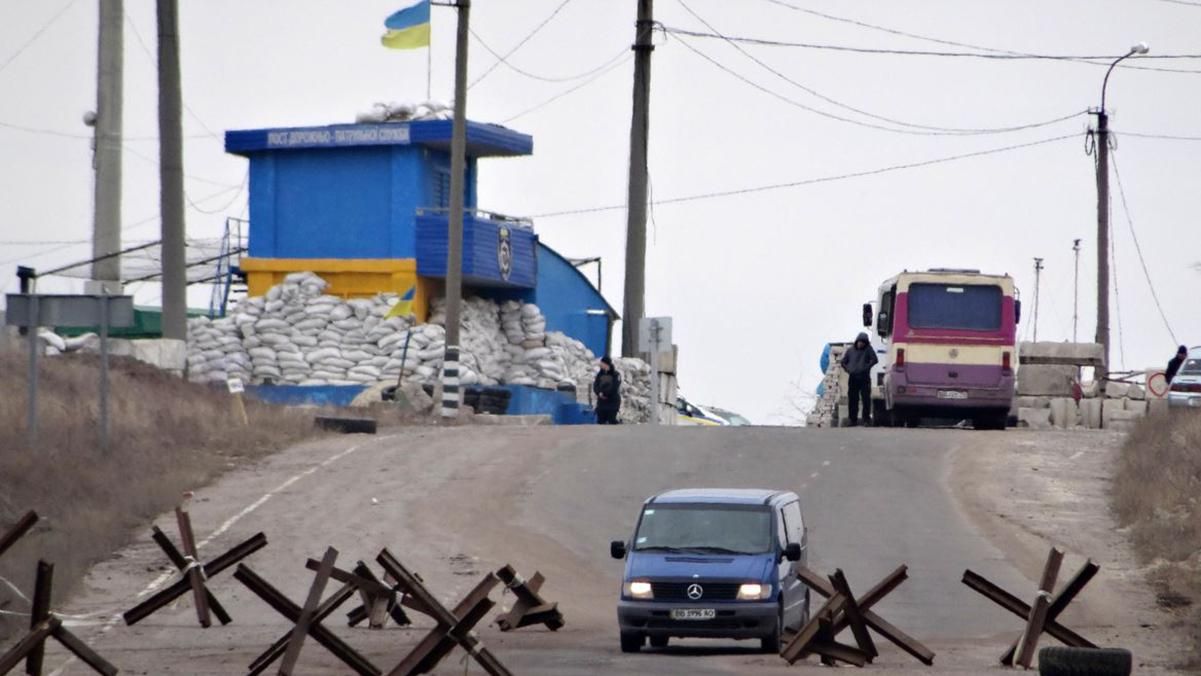 Снятие экономической блокады с оккупированного Донбасса – это... Ваше мнение